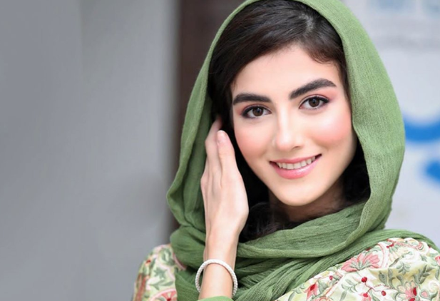 استایل جدید پردیس پورعابدینی با کفش‌های ۱۰۰ دلاری تابستان