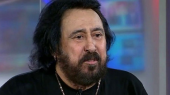 سفر در زمان؛ «شهرام شب پره و گروه اش در حال اجرا در تهران»؛ سال ۵۵