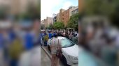 اعتراض هواداران استقلال مقابل ساختمان این باشگاه