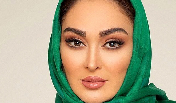 عکس| تصویری از استایل و چهره خاص الهام حمیدی با این مانتوس مزونی