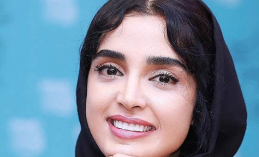 بیوگرافی الهه حصاری بازیگر سریال هفتاد سی + عکس های شخصی
