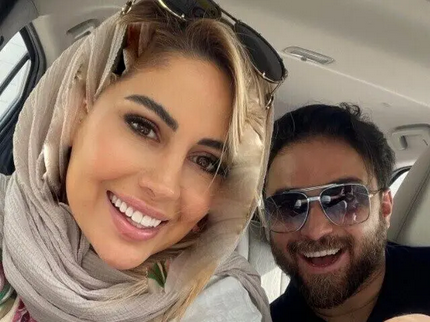 پریا پرتوی فرد با کت شلوار مجلسی در یک مکان خاص پر از نقاشی های زیبا / چقد شیک و باکلاس شده
