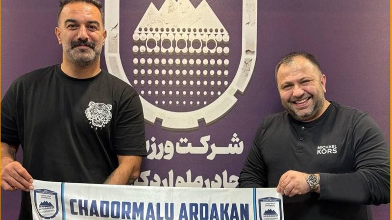 حنیف عمران‌زاده ماندنی شد؛ تمدید رسمی قرارداد با چادرملو برای یک فصل دیگر 