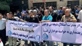 هواداران معترض استقلال:‌تا آجرلو نباشه هر روز همین بساطه ! 