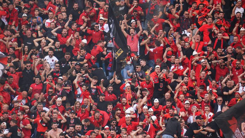 تاوان شعارهای نژادپرستانه هواداران صربستان 