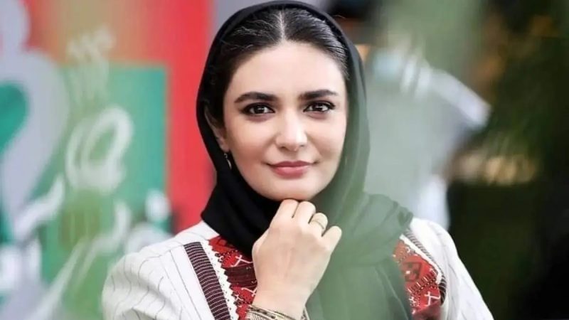 تصاویر| استایل خاص و رسمی لیندا کیانی در اکران خصوصی فیلم «زعفرانیه» شما را دیوانه می کند 