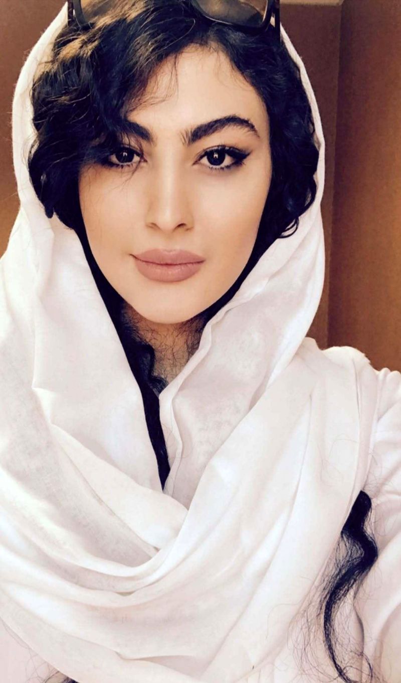 مریم مومن