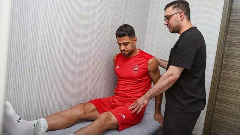 پورعلی‌گنجی علیرغم مصدومیت به تمرینات پرسپولیس برگشت 