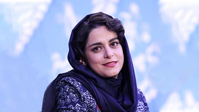 عکس تازه از غزل شاکری در یک مکان تاریخی 