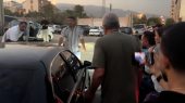 مدیرعامل استقلال در میان اعتراض شدید هواداران 
