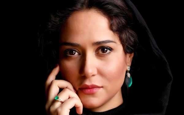 همه چیز درباره زندگی پریناز ایزدیار + عکس های خصوصی