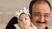 عکس/ بازی دختر مهران غفوریان با اسباب بازی لاکچری/ سنگ تمام آقای بازیگر برای دخترش 