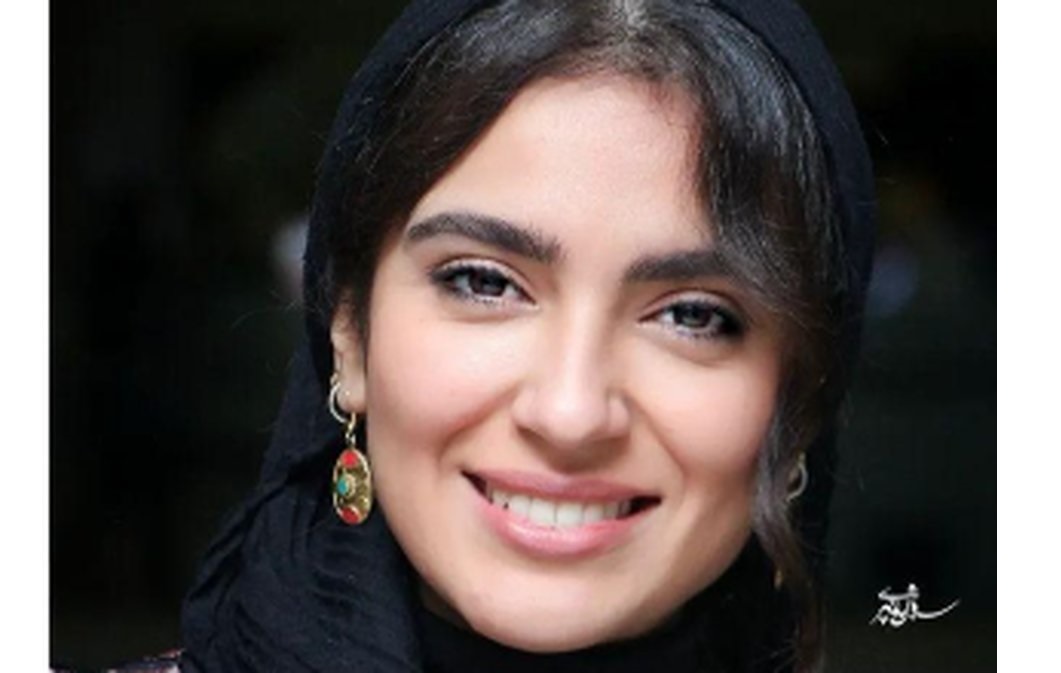عکس/ تصویری جذاب از مونا کرم با یک تیپ سنتی بعداز زایمان