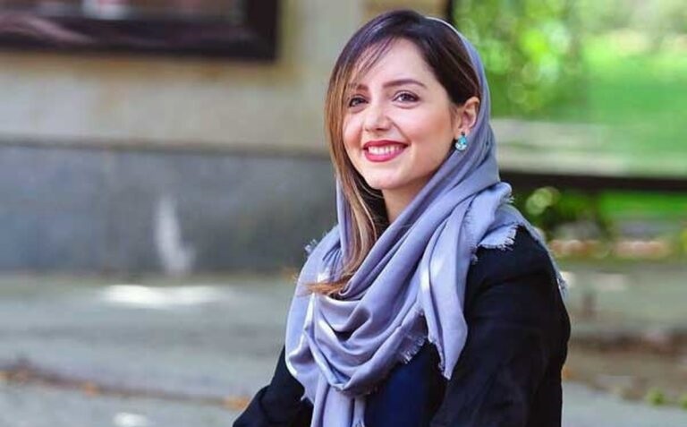نازنین بیاتی